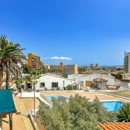 Las Flores Apartment